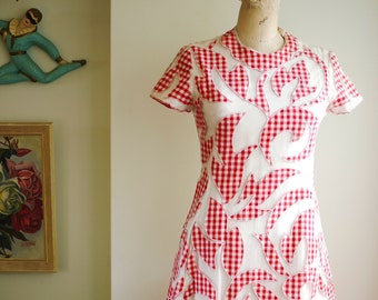 Vintage 1950s Red Gingham cutwork dress by Arbé