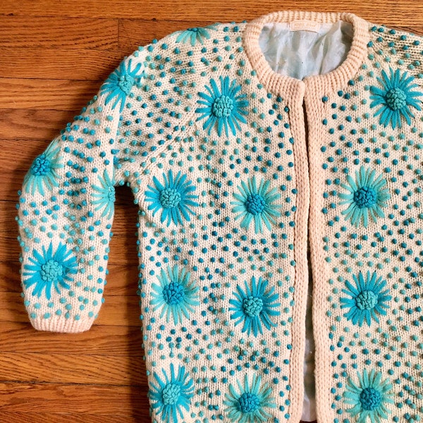 Vintage 1950s Turquoise & Beige Floral Cardigan Sweater (medium/large)
