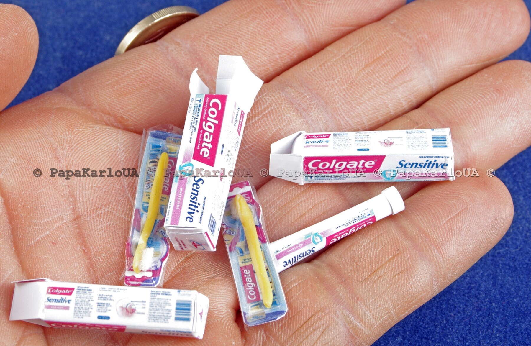 Set Accessori Bagno In Miniatura Scala 1:12 Per Casa Delle Bambole – Spazzolino, Dentifricio E Tazza – Modello Realistico
