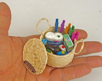 Dollhouse Miniature Detergent Kit, Cleaning Supplies, 1:6 Scale
