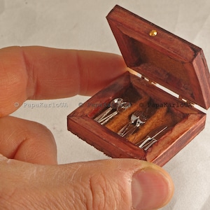 Dollhouse Miniatures decor accessories CUTLERY Set & Organizer wooden case 1:6 Scale kitchen dining table setting fork spoon knife blade