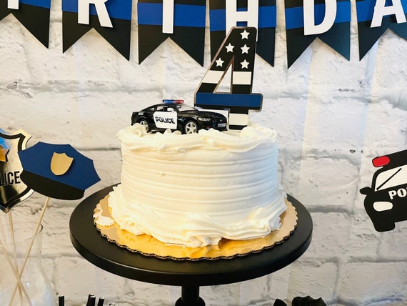 Police De Gâteau D'anniversaire Numéro 9 Avec Bougie Anniversaire De Neuf  Ans Collection Savoureuse