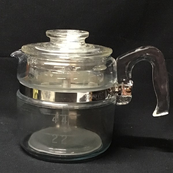 Vintage 4 cup stove top Pyrex percolator coffee maker. NO TOP STRAINER. In good condition. No chips