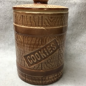 Vintage Ovenware USA ceramic barrel shaped coolie jar