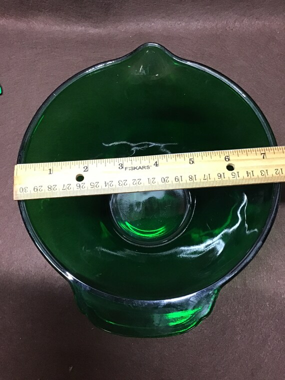 Vintage Forest Green Glass, 6cup Measuring, Mixing Bowl. Handled and  Pouring Spout 