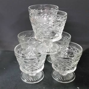 Big Top Peanut Butter dessert glasses, cups.  Hazel atlas.  Set of 4