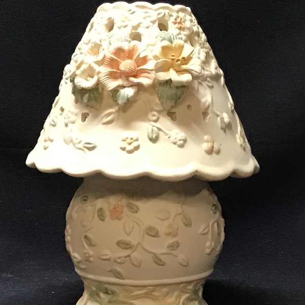 Vintage Ceramic 2 piece, fairy lamp. Floral pattern