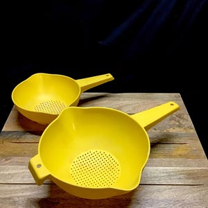 Vintage Used Tupperware colanders. Vintage yellow colanders. 2 sizes to choose from.