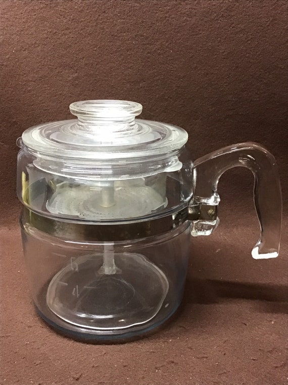Vintage 6 Cup Stove Top Pyrex 