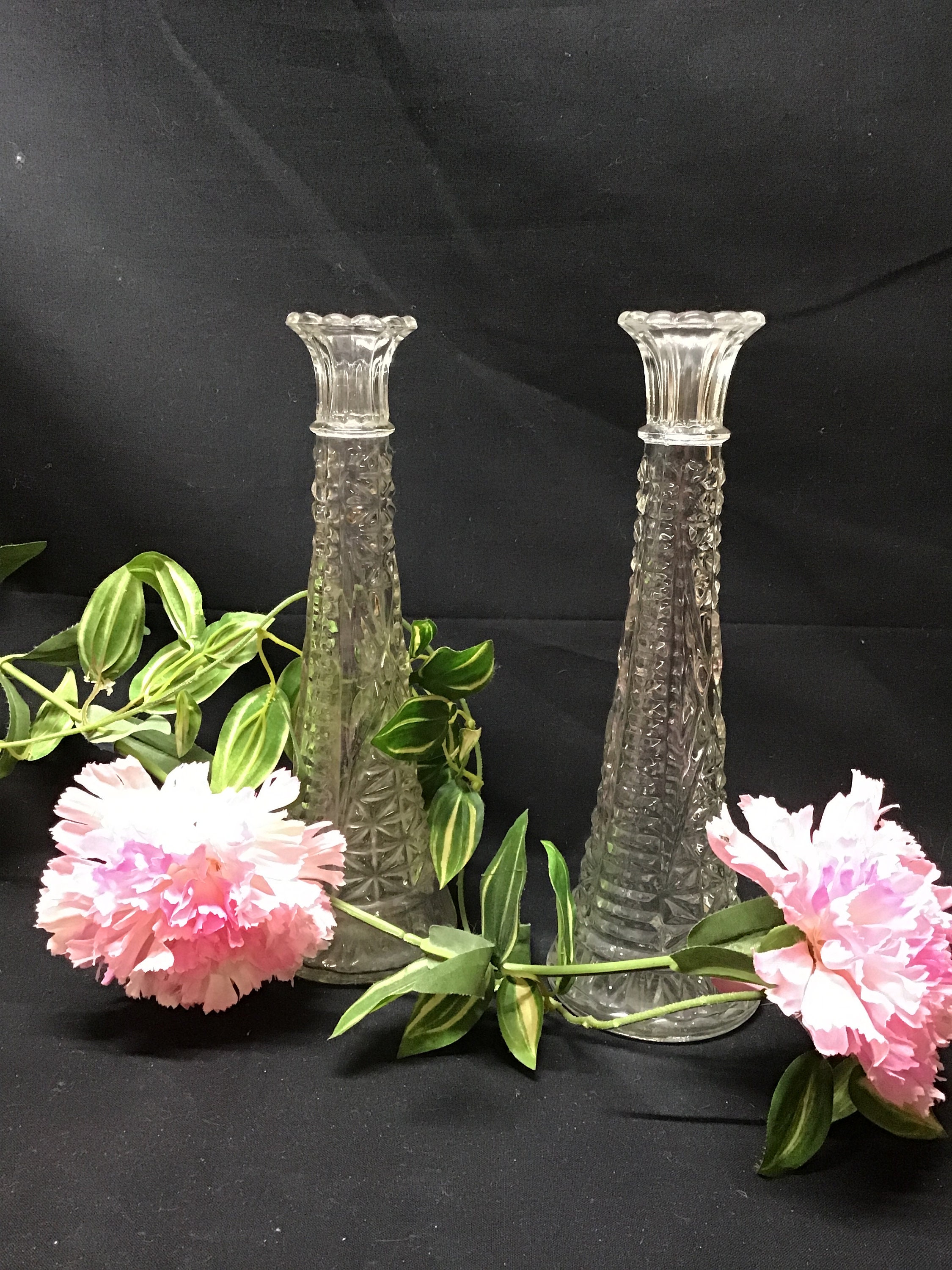 Glass Vase , Bud Clear Vase 8inch Vintage Decorative Pot for office and  home Desktop Planter Decor wedding activities Flower Arrangements Bookshelf  - Pink 