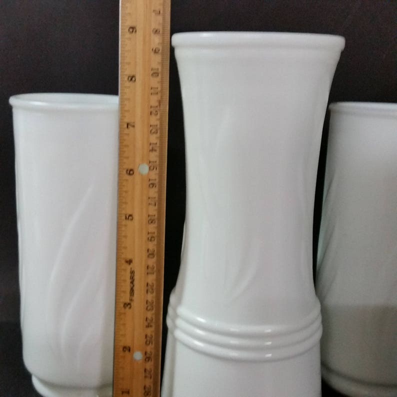 Leaf design Set of 3 vintage milk glass vases
