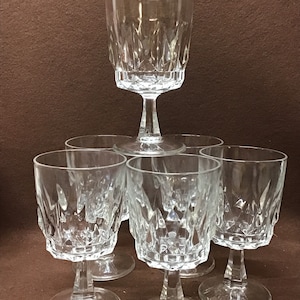 Vintage Arcoroc France pedestal glasses.