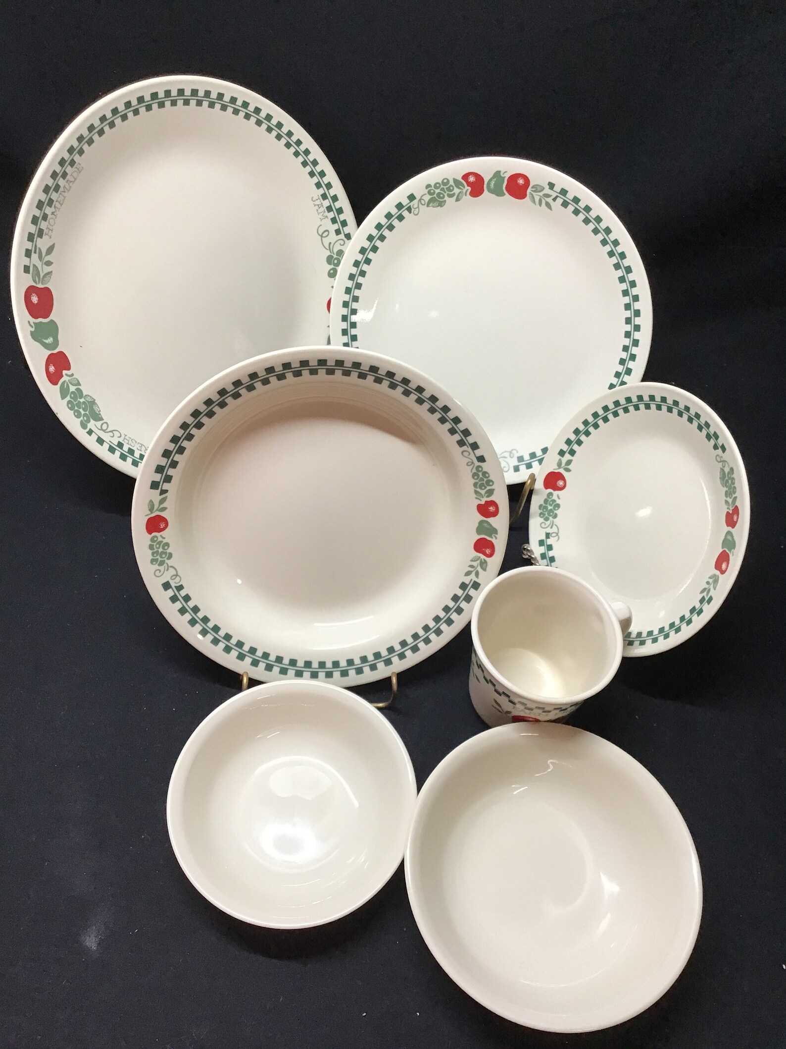 Coring Corelle Dinnerware. Farm Fresh Pattern. 7 Piece Place Etsy