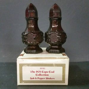 Avon 1876 Cape Cod collection ruby red salt and pepper shakers