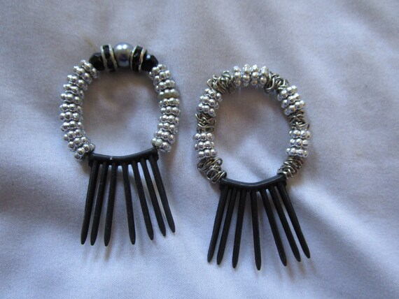 Vintage Set of 6 Hair Circle Comb Clips - image 3
