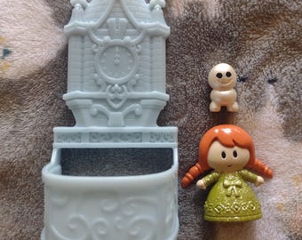 Vintage Disney Frozen Anna and Mini Snowman Figure and Castle