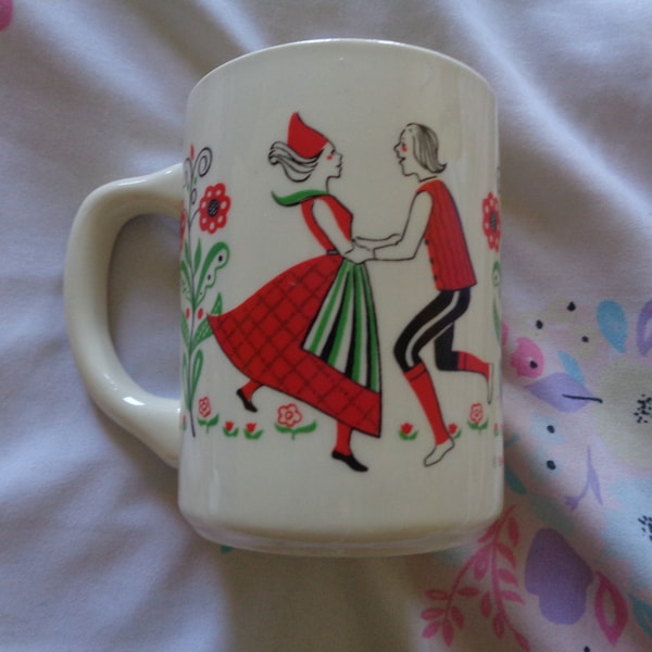 Vintage Berggren Originals Dutch Couple Ceramic Mug