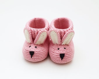 Newborn shoes crochet baby crib pink bunny booties for girl boy Unique organic coming home outfit for new mom pregnancy gift 08/10