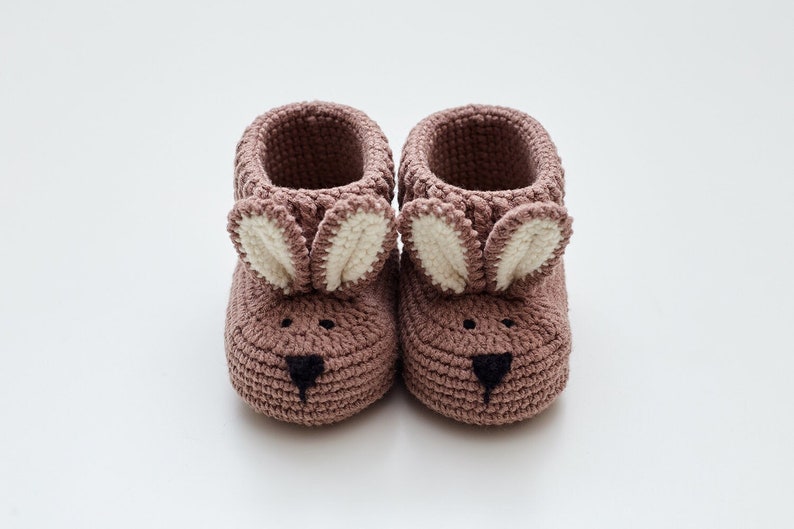 Newborn shoes crochet baby crib brown bunny booties for girl boy Unique organic coming home outfit for new mom pregnancy gift 08/10 zdjęcie 1