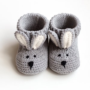 Crochet baby booties bunnies Newborn mom to be pregnancy gift Baby coming home outfit shoes, expect parent boy girl baby shower 21/09 Booties