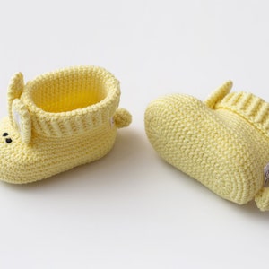 Newborn gift basket set ideas for newborn baby boy crochet off white yellow llama toy knit blanket crochet bunny booties 10/12 image 9