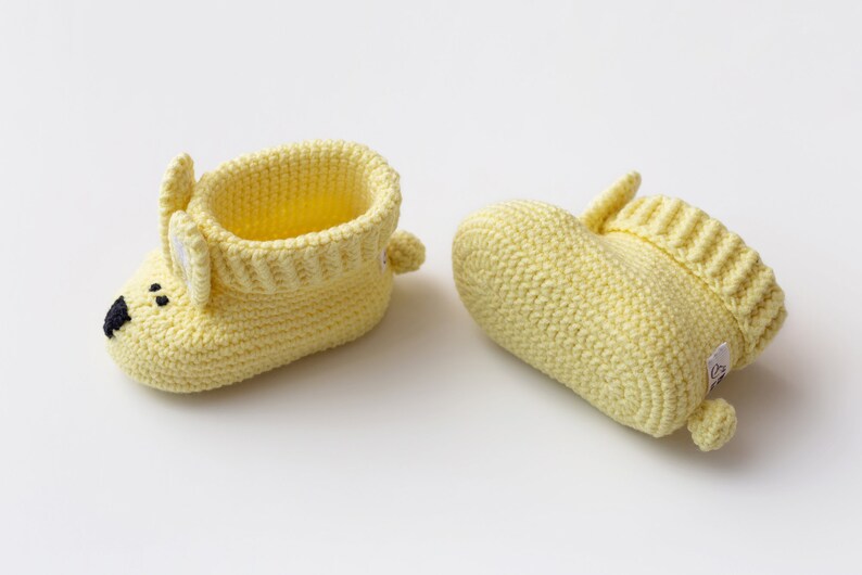 Newborn gift basket set ideas for newborn baby boy crochet off white yellow llama toy knit blanket crochet bunny booties 10/12 image 9