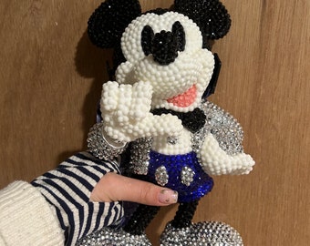 Vaso con pajita decorado con brillantes, inspirado en Mickey Mouse de Disney, para celebrar el centenario.