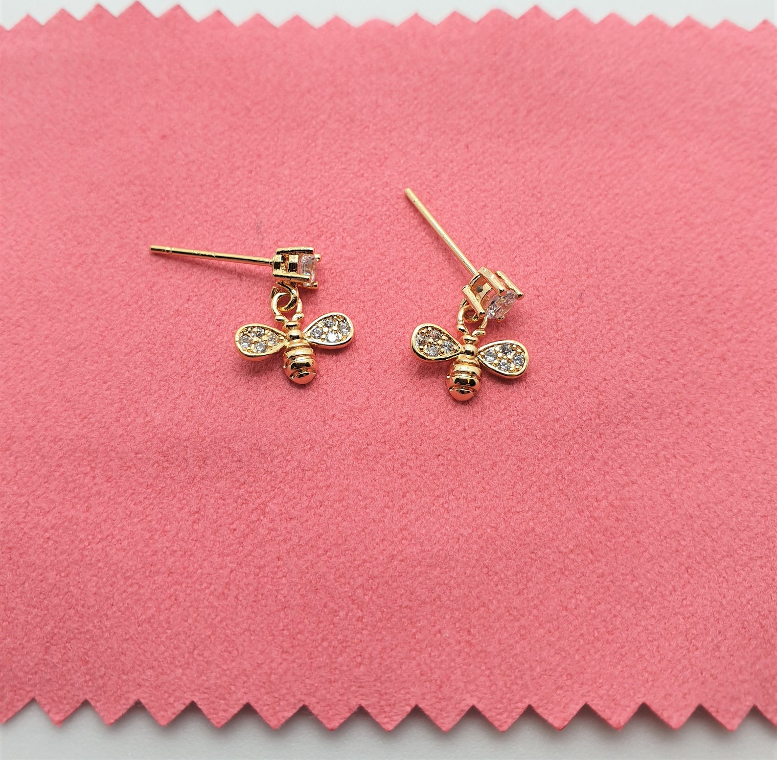 Dainty Gold Bee Earrings Bee Stud Gold Bee Dangle Earrings Etsy