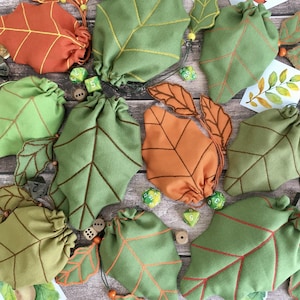 Oak Leaf Pouches: Dice, Crystals, Coins, Pocket Pals, Trinkets, Fantasy, Herbs, Forest Renfaire Accessories, Attachable to Belt (Pre-Order)