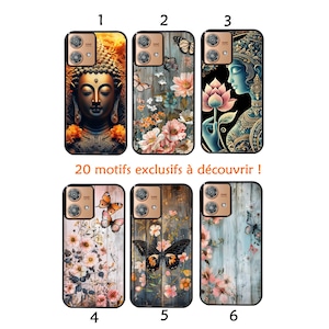 Peut inclure: Présentation de six coques de téléphone avec des motifs variés. Les coques présentent des images de Bouddha, de papillons, de fleurs et d'une figure sereine. Les coques sont orientées verticalement et ont une découpe pour l'appareil photo.