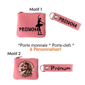 Peut inclure: Porte-monnaie et porte-clés roses avec texte personnalisable. L'un des porte-monnaie présente une silhouette de ballerine, l'autre un cheval avec des lunettes de soleil. Les porte-clés affichent également le mot "PRENOM".