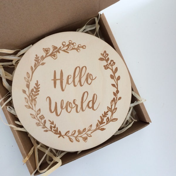 Houten Hello World geboorteaankondiging / Baby douchegift pasgeboren cadeau Hello World teken Baby mijlpaal kaarten / Laser multiplex decor