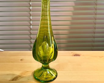 Viking Glass 6 Petal Vase