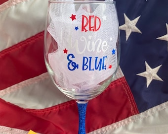 mr & mrs wine glasses Custom-Engraved-Glasses-by-StockingFactory Mr Mrs Wedding Reception Celebration Twisty Stem Champagne Glasses Set of 2 Couples Newlywed Married Groom