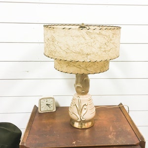 Vintage midcentury lamp retro mod fiberglass shade tiered mod tan gold lighting lamp