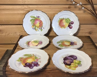 Vintage Johann haviland Bavaria Germany fruit plates decor serving country grapes pears apples kitchen dinning wedding