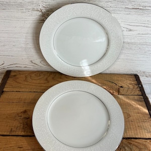 Vintage Lovelace dinner plates plate empress crown Victoria replacement