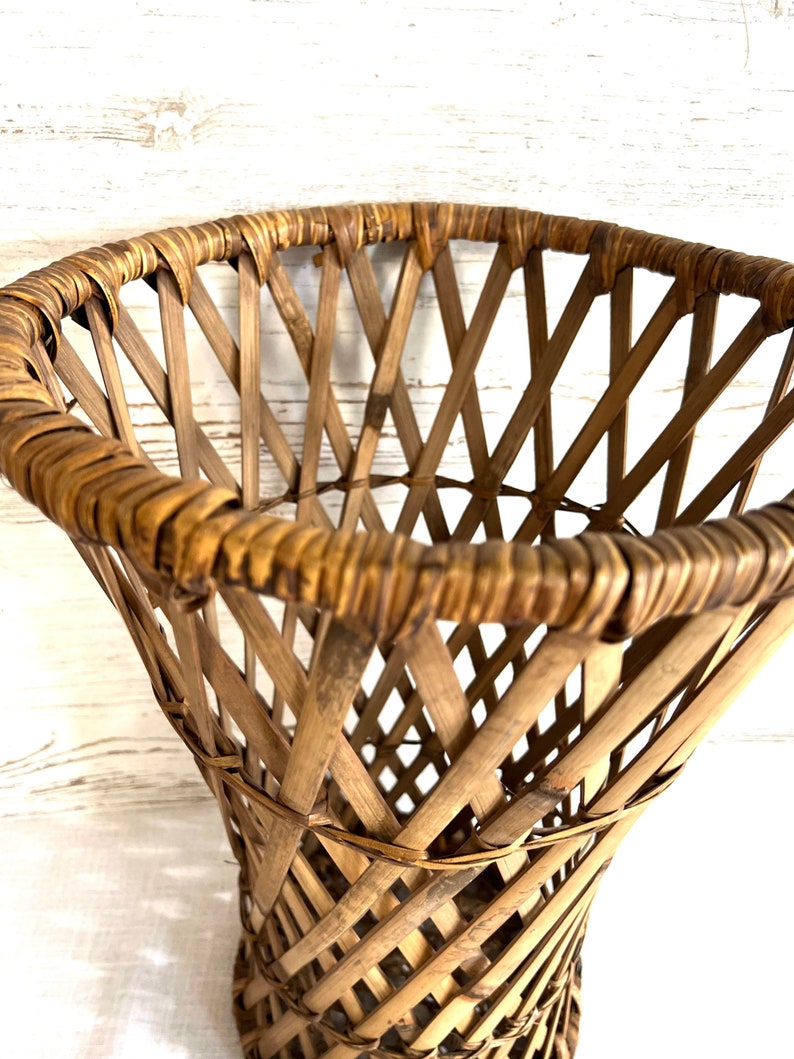 Vintage Rattan Basket Plant Stand Side Table Boho Decor Etsy