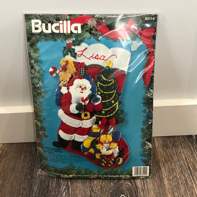 BUCILLA FELT JEWELED CHRISTMAS STOCKING KIT SANTA POINSETTIA TREE FLOWERS GIFTS