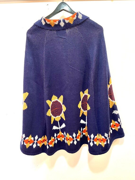 Vintage Sturbridge cape sweater blue sunflower re… - image 3