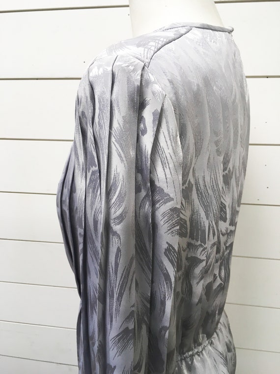 Vintage dress ladies gray silver pleated dress si… - image 4