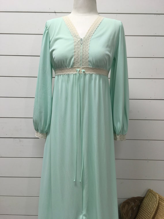 Vintage nightgown green robe small lorrain nylon … - image 3