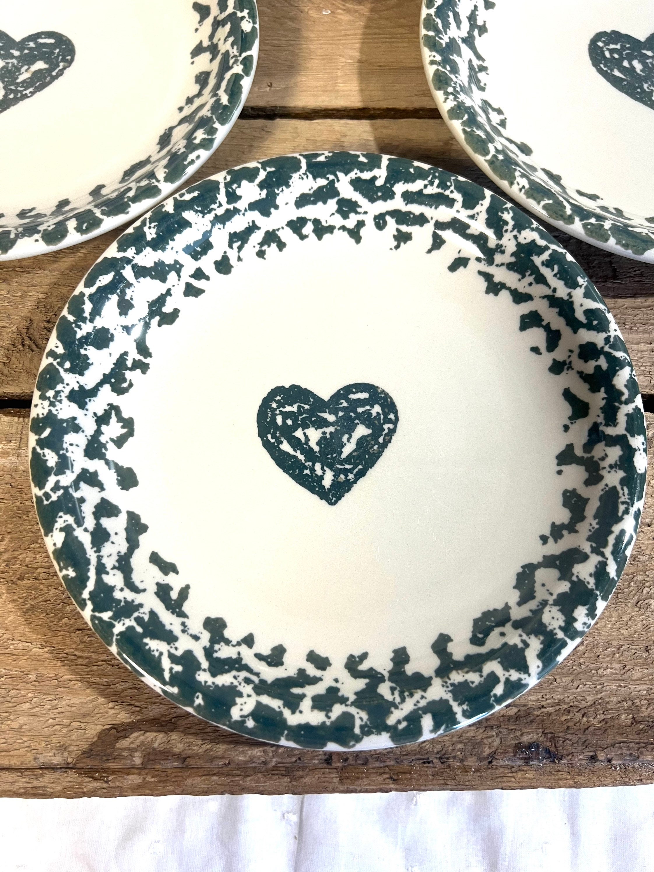 Vintage Plates Folk Craft Green Sponge Heart Replacement Decor -   Ireland