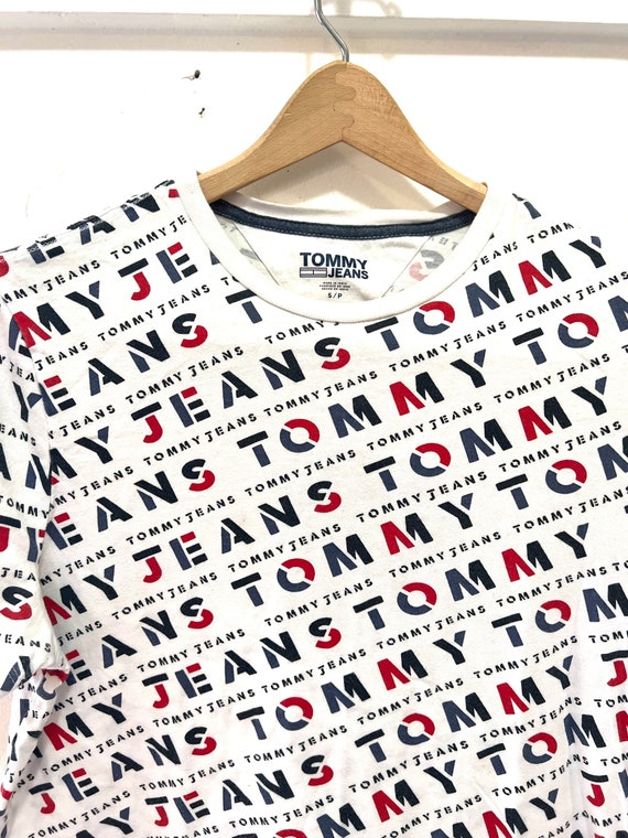 Tommy Hilfiger TOMMY JEANS Velvet Logo Women's Crop Top, Size Large
