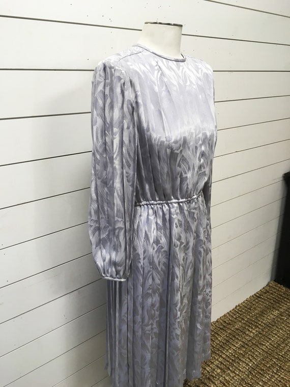 Vintage dress ladies gray silver pleated dress si… - image 1