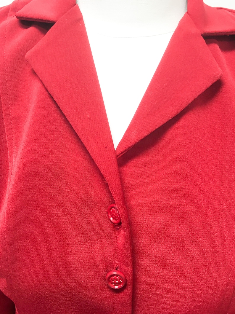 Vintage ladies jacket skirt suit 4-6 petite red gray office secretary polyester dress