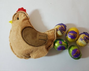 Easter egg/treat laying chicken - treat holder - felt chicken - finger puppet -  Lots of colours!