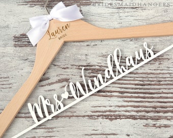Personalized Mrs Hanger, Wedding Dress Hanger, Custom Bridal Hanger, Bride Hanger, Engagement Gift, Hanger for Bride, Wedding Gift for Bride