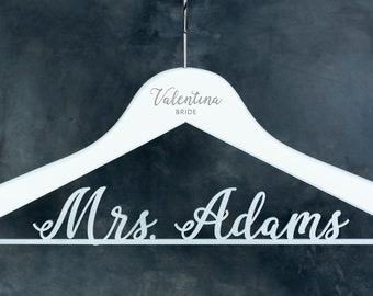 Bride Hanger, Personalized Wedding Dress Hanger, Wedding Party Gift, Bridal Shower Gift, Bridal Gift, Wedding,Custom Hanger, Engraved Hanger