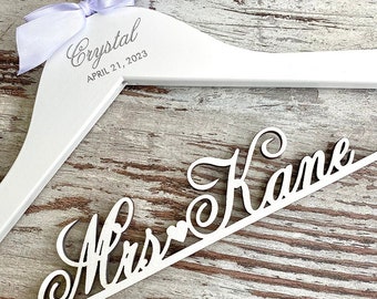 Bride Hanger, Wedding Dress Hanger, Bridal Hanger, Wedding Gift Hanger, Bridal Gift, Wedding Hanger, Personalized Hanger, Wedding Party Gift